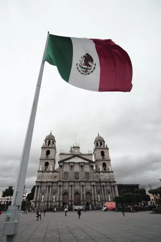 Tales of Mexico: History, People, Culture and Traditions of Mexico.