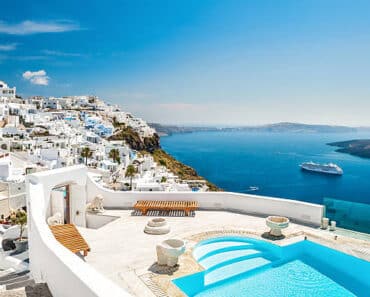 Most Famous Hotels in Santorini